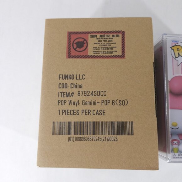 SDCC 2025 Funko Pop My Melody Metallic 91 Exclusive Official Sticker Hello Kitty - Picture 10 of 10